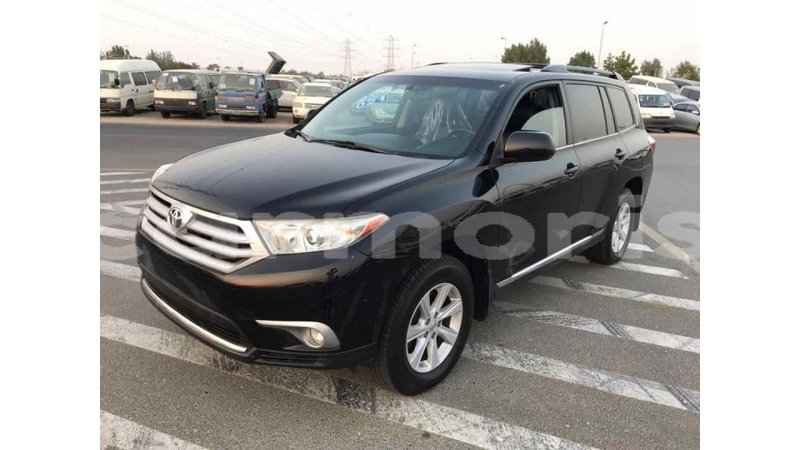 Big with watermark toyota highlander agalega islands import dubai 2274
