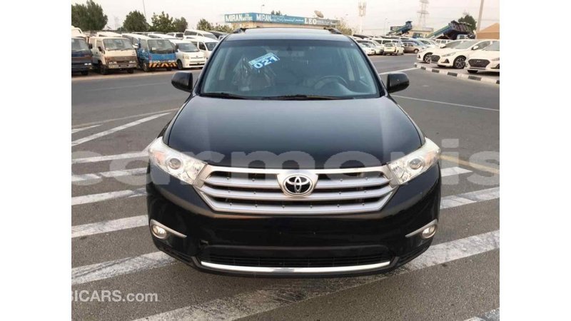 Big with watermark toyota highlander agalega islands import dubai 2274