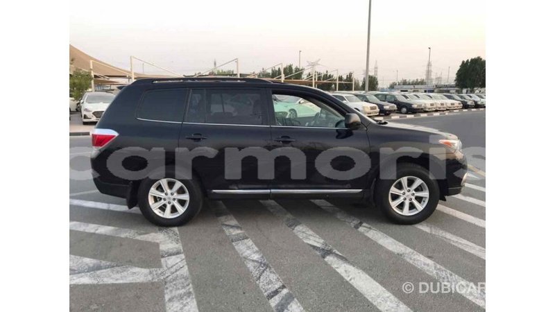 Big with watermark toyota highlander agalega islands import dubai 2274
