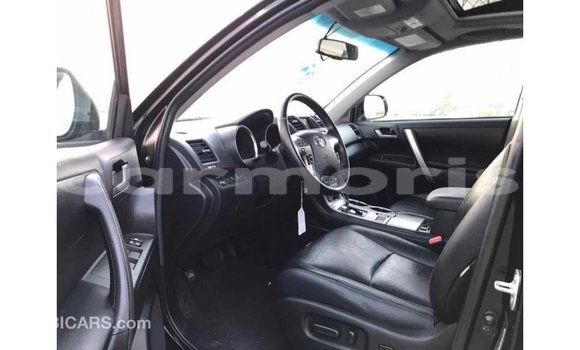 Buy Import Toyota Highlander Black Car in Import - Dubai in Agalega Islands Buy Import Toyota Highlander Black Car in Import - Dubai in Agalega Islands