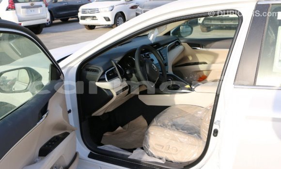 Buy Import Toyota Camry White Car in Import - Dubai in Agalega Islands Buy Import Toyota Camry White Car in Import - Dubai in Agalega Islands