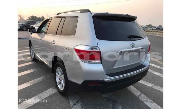 Buy Import Toyota Highlander Other Car in Import - Dubai in Agalega Islands Buy Import Toyota Highlander Other Car in Import - Dubai in Agalega Islands