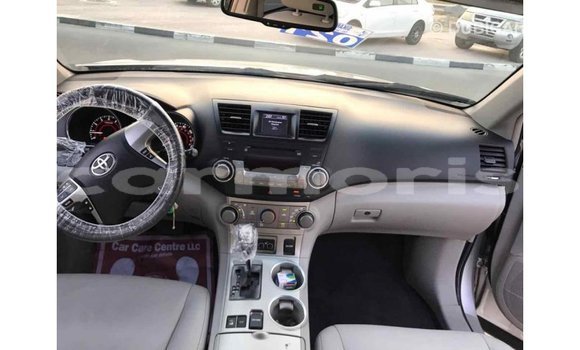 Buy Import Toyota Highlander Other Car in Import - Dubai in Agalega Islands Buy Import Toyota Highlander Other Car in Import - Dubai in Agalega Islands