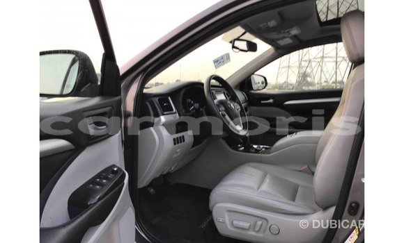 Buy Import Toyota Highlander Other Car in Import - Dubai in Agalega Islands Buy Import Toyota Highlander Other Car in Import - Dubai in Agalega Islands