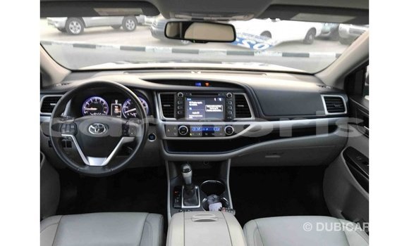 Buy Import Toyota Highlander Other Car in Import - Dubai in Agalega Islands Buy Import Toyota Highlander Other Car in Import - Dubai in Agalega Islands
