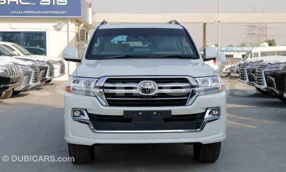 Acheter Import Voiture Toyota Land Cruiser Blanc à Import - Dubai, Îles Agalega Acheter Import Voiture Toyota Land Cruiser Blanc à Import - Dubai, Îles Agalega