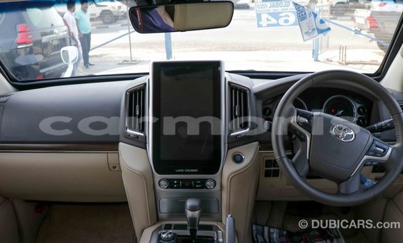 Acheter Import Voiture Toyota Land Cruiser Blanc à Import - Dubai, Îles Agalega Acheter Import Voiture Toyota Land Cruiser Blanc à Import - Dubai, Îles Agalega