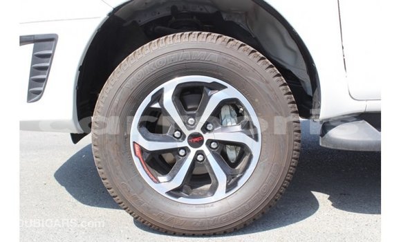 Buy Import Toyota Hilux White Car in Import - Dubai in Agalega Islands Buy Import Toyota Hilux White Car in Import - Dubai in Agalega Islands