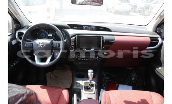 Buy Import Toyota Hilux White Car in Import - Dubai in Agalega Islands Buy Import Toyota Hilux White Car in Import - Dubai in Agalega Islands