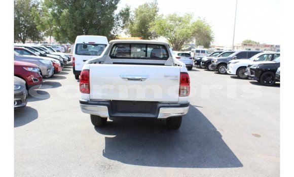 Buy Import Toyota Hilux White Car in Import - Dubai in Agalega Islands Buy Import Toyota Hilux White Car in Import - Dubai in Agalega Islands