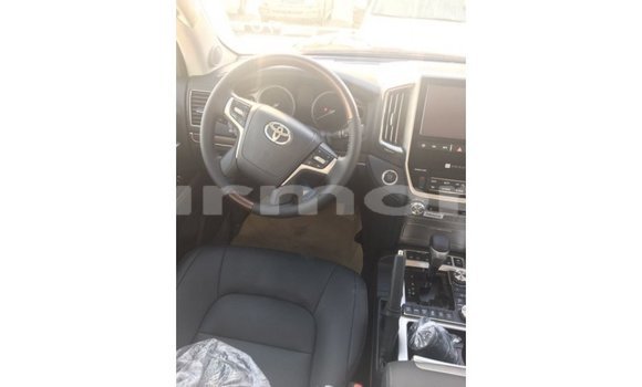 Acheter Import Voiture Toyota Land Cruiser Noir à Import - Dubai, Îles Agalega Acheter Import Voiture Toyota Land Cruiser Noir à Import - Dubai, Îles Agalega