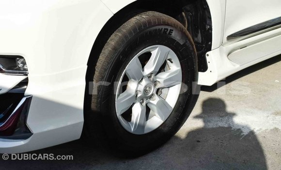 Buy Import Toyota Prado White Car in Import - Dubai in Agalega Islands Buy Import Toyota Prado White Car in Import - Dubai in Agalega Islands