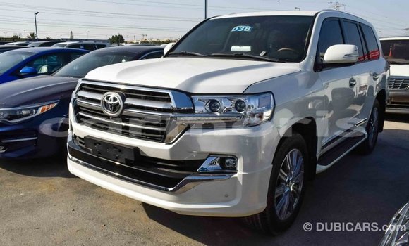 Buy Import Toyota Land Cruiser White Car in Import - Dubai in Agalega Islands Buy Import Toyota Land Cruiser White Car in Import - Dubai in Agalega Islands
