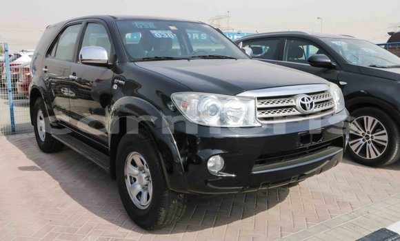 Acheter Import Voiture Toyota Fortuner Noir à Import - Dubai, Îles Agalega Acheter Import Voiture Toyota Fortuner Noir à Import - Dubai, Îles Agalega
