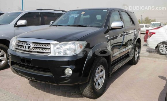 Acheter Import Voiture Toyota Fortuner Noir à Import - Dubai, Îles Agalega Acheter Import Voiture Toyota Fortuner Noir à Import - Dubai, Îles Agalega