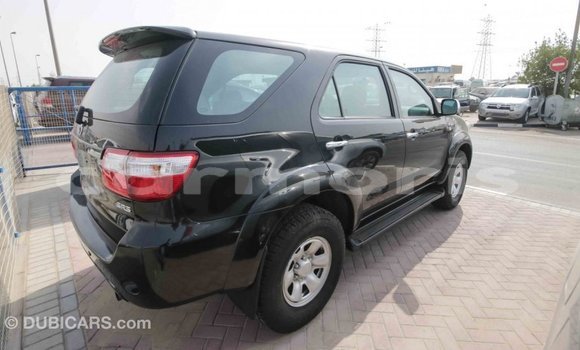 Acheter Import Voiture Toyota Fortuner Noir à Import - Dubai, Îles Agalega Acheter Import Voiture Toyota Fortuner Noir à Import - Dubai, Îles Agalega