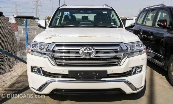 Buy Import Toyota Land Cruiser White Car in Import - Dubai in Agalega Islands Buy Import Toyota Land Cruiser White Car in Import - Dubai in Agalega Islands