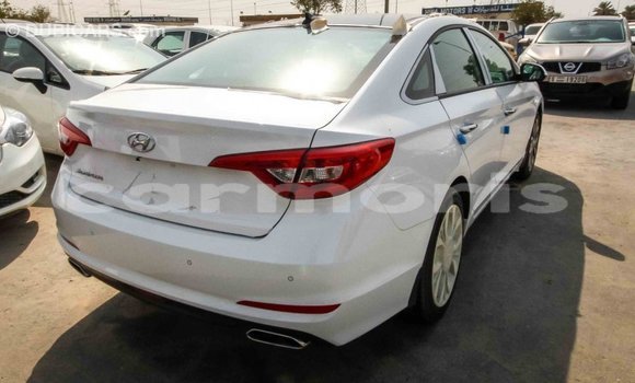 Buy Import Hyundai Sonata White Car in Import - Dubai in Agalega Islands Buy Import Hyundai Sonata White Car in Import - Dubai in Agalega Islands