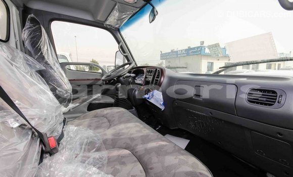 Buy Import Hyundai Accent White Car in Import - Dubai in Agalega Islands Buy Import Hyundai Accent White Car in Import - Dubai in Agalega Islands