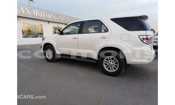 Buy Import Toyota Fortuner White Car in Import - Dubai in Agalega Islands Buy Import Toyota Fortuner White Car in Import - Dubai in Agalega Islands