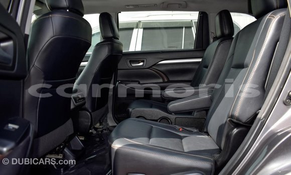Buy Import Toyota Highlander Other Car in Import - Dubai in Agalega Islands Buy Import Toyota Highlander Other Car in Import - Dubai in Agalega Islands