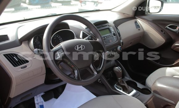 Buy Import Hyundai Tucson Beige Car in Import - Dubai in Agalega Islands Buy Import Hyundai Tucson Beige Car in Import - Dubai in Agalega Islands