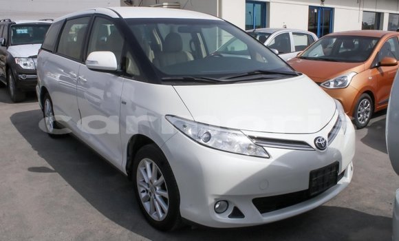 Buy Import Toyota Previa White Car in Import - Dubai in Agalega Islands Buy Import Toyota Previa White Car in Import - Dubai in Agalega Islands