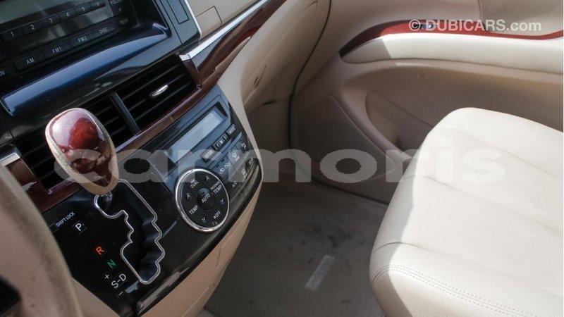 Big with watermark toyota previa agalega islands import dubai 2378