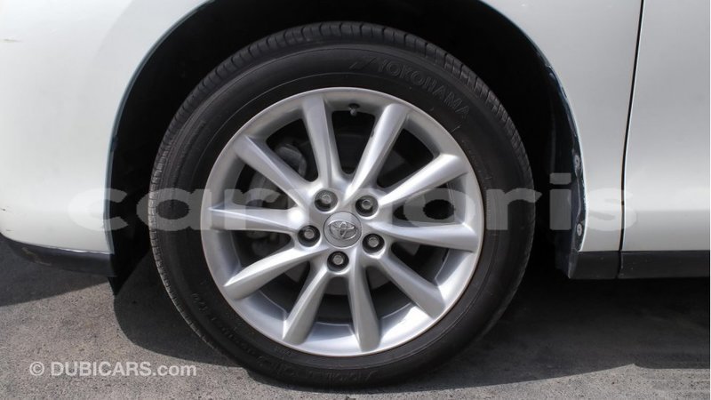 Big with watermark toyota previa agalega islands import dubai 2378