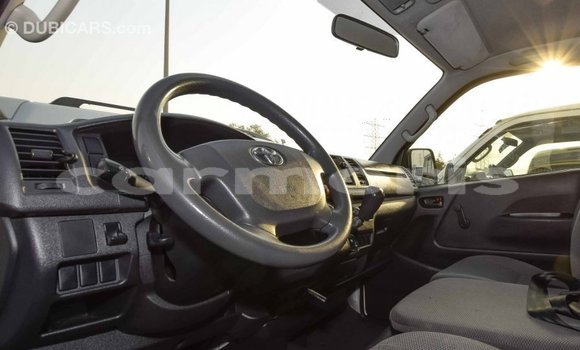 Buy Import Toyota Hiace White Car in Import - Dubai in Agalega Islands Buy Import Toyota Hiace White Car in Import - Dubai in Agalega Islands