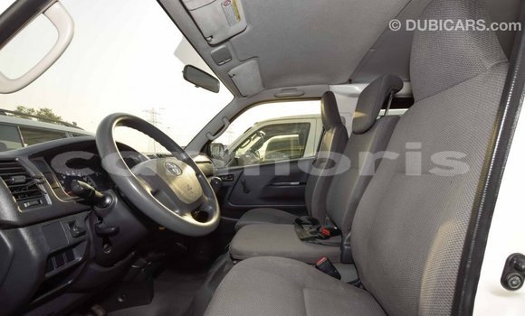 Buy Import Toyota Hiace White Car in Import - Dubai in Agalega Islands Buy Import Toyota Hiace White Car in Import - Dubai in Agalega Islands