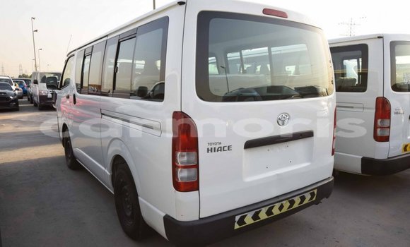 Buy Import Toyota Hiace White Car in Import - Dubai in Agalega Islands Buy Import Toyota Hiace White Car in Import - Dubai in Agalega Islands