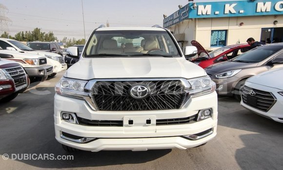 Acheter Import Voiture Toyota Land Cruiser Blanc à Import - Dubai, Îles Agalega Acheter Import Voiture Toyota Land Cruiser Blanc à Import - Dubai, Îles Agalega