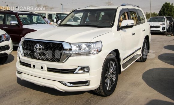 Acheter Import Voiture Toyota Land Cruiser Blanc à Import - Dubai, Îles Agalega Acheter Import Voiture Toyota Land Cruiser Blanc à Import - Dubai, Îles Agalega