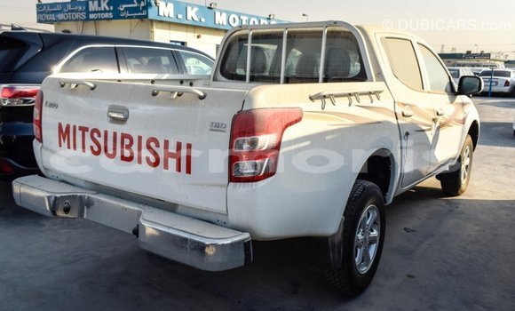 Buy Import Mitsubishi L200 White Car in Import - Dubai in Agalega Islands Buy Import Mitsubishi L200 White Car in Import - Dubai in Agalega Islands