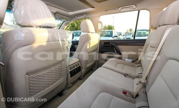 Buy Import Toyota Land Cruiser White Car in Import - Dubai in Agalega Islands Buy Import Toyota Land Cruiser White Car in Import - Dubai in Agalega Islands