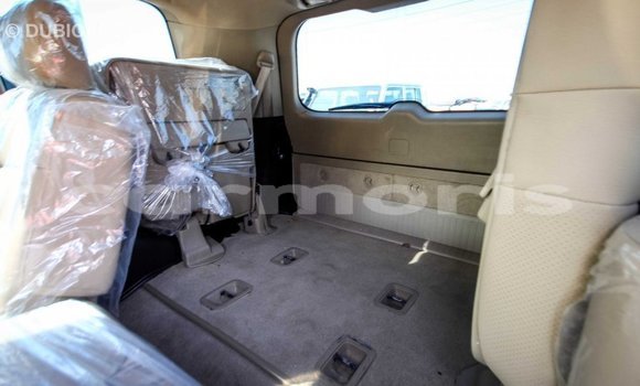 Buy Import Toyota Land Cruiser White Car in Import - Dubai in Agalega Islands Buy Import Toyota Land Cruiser White Car in Import - Dubai in Agalega Islands