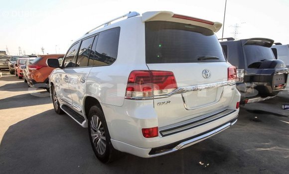 Buy Import Toyota Land Cruiser White Car in Import - Dubai in Agalega Islands Buy Import Toyota Land Cruiser White Car in Import - Dubai in Agalega Islands