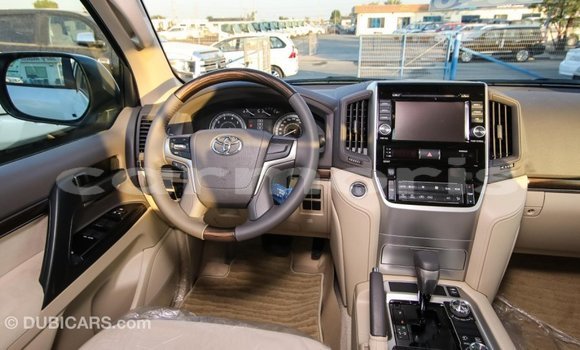 Buy Import Toyota Land Cruiser White Car in Import - Dubai in Agalega Islands Buy Import Toyota Land Cruiser White Car in Import - Dubai in Agalega Islands