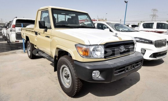 Buy Import Toyota Land Cruiser Beige Car in Import - Dubai in Agalega Islands Buy Import Toyota Land Cruiser Beige Car in Import - Dubai in Agalega Islands