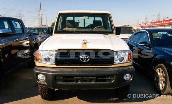 Buy Import Toyota Land Cruiser Beige Car in Import - Dubai in Agalega Islands Buy Import Toyota Land Cruiser Beige Car in Import - Dubai in Agalega Islands