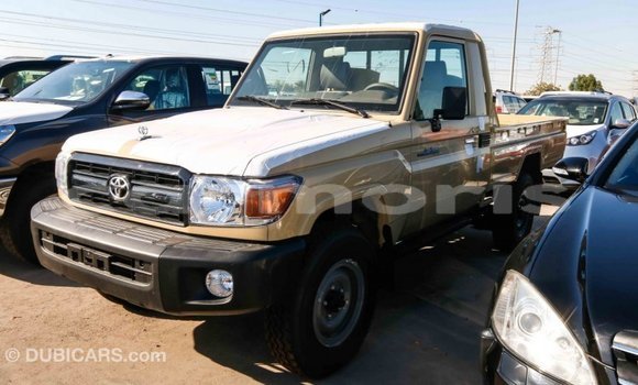 Buy Import Toyota Land Cruiser Beige Car in Import - Dubai in Agalega Islands Buy Import Toyota Land Cruiser Beige Car in Import - Dubai in Agalega Islands