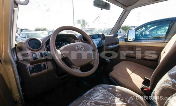 Buy Import Toyota Land Cruiser Beige Car in Import - Dubai in Agalega Islands Buy Import Toyota Land Cruiser Beige Car in Import - Dubai in Agalega Islands