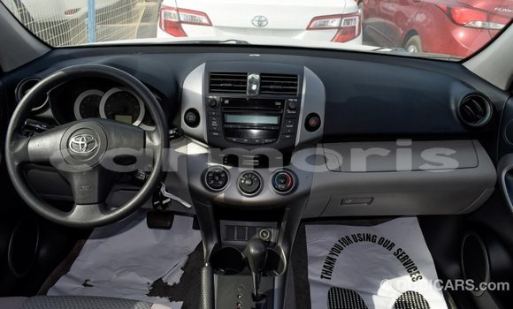 Buy Import Toyota HiAce Other Truck in Import - Dubai in Agalega Islands Buy Import Toyota HiAce Other Truck in Import - Dubai in Agalega Islands