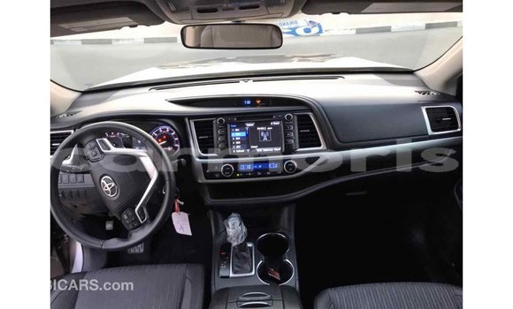 Buy Import Toyota Highlander Other Car in Import - Dubai in Agalega Islands Buy Import Toyota Highlander Other Car in Import - Dubai in Agalega Islands