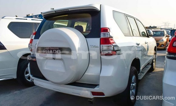 Acheter Import Voiture Toyota Prado Blanc à Import - Dubai, Îles Agalega Acheter Import Voiture Toyota Prado Blanc à Import - Dubai, Îles Agalega