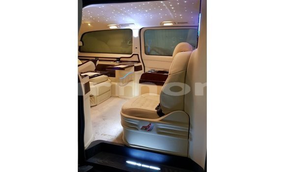 Buy Import Mercedes-Benz 250 Black Car in Import - Dubai in Agalega Islands Buy Import Mercedes-Benz 250 Black Car in Import - Dubai in Agalega Islands