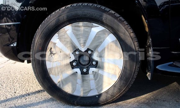 Acheter Import Voiture Toyota Land Cruiser Noir à Import - Dubai, Îles Agalega Acheter Import Voiture Toyota Land Cruiser Noir à Import - Dubai, Îles Agalega