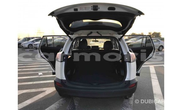 Buy Import Toyota HiAce White Truck in Import - Dubai in Agalega Islands Buy Import Toyota HiAce White Truck in Import - Dubai in Agalega Islands