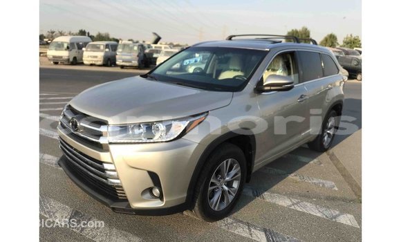 Buy Import Toyota Highlander Other Car in Import - Dubai in Agalega Islands Buy Import Toyota Highlander Other Car in Import - Dubai in Agalega Islands